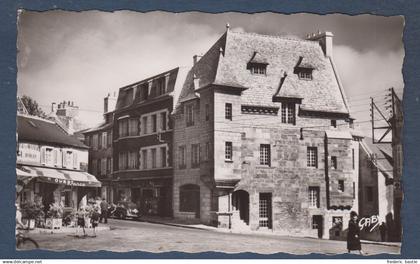 LESNEVEN