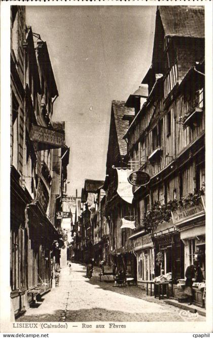 Lisieux CPA Rue aux FEvres