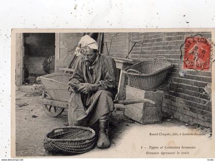 LONS-LE-SAUNIER TYPES ET COSTUMES BRESSANS (BRESSAN EGRENANT LE MAIS)