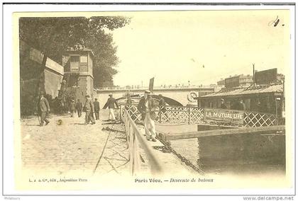 PARIS (Série Paris Vécu) - Descente de bateau