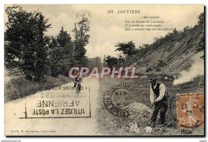 CPA Louviers Sur la Route de Louviers Folklore