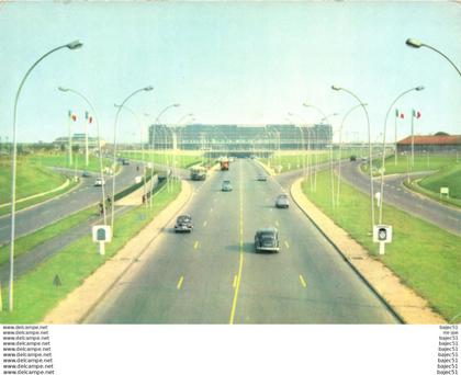 Aéroport de Paris Orly - la façade nord de l'aérogare