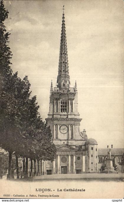 CPA Lucon La Cathedrale
