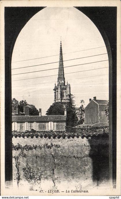 CPA Lucon la cathedrale