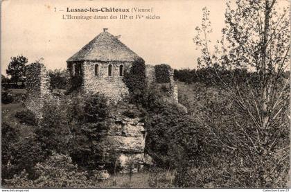 (**15/04/25) 86-CPA LUSSAC LES CHATEAUX