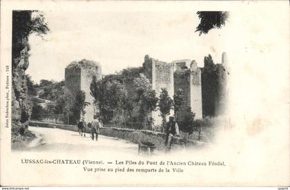 CPA Lussac les Chateau (Vienne)