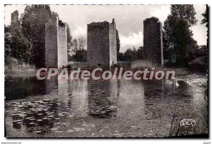 CPA Lussac les Chateaux (Vienne)