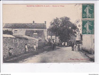 MAGNY-les-HAMEAUX: entrée du village - très bon état