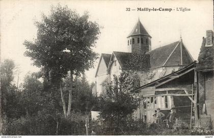 Mailly le Camp CPA L'eglise (animee)