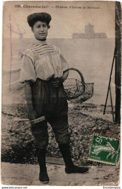 CPA  Carte Postale France Marennes Pêcheuse d'huitres 1914 VM105396ok