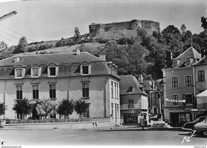 64 MAULEON LICHARRE CHATEAU FORT