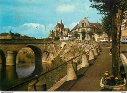53 - Mayenne - Les bords de la Mayenne - CPM - Voir Scans Recto-Verso