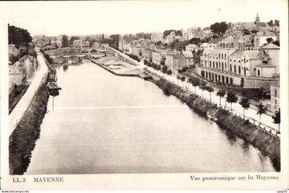 CPA Mayenne vue panoramique sur la mayenne