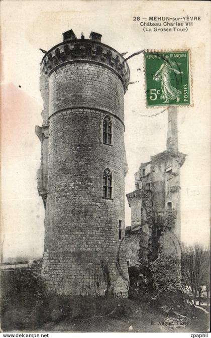 CPA Mehun sur Yevre Chateau Charles VII la grosse tour