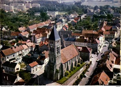 CPSM Mennecy Essonne vue aerienne le quartier de l'eglise St Pierre XII Siècle