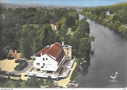 CPSM Mériel Les bords de l'Oise vue aérienne