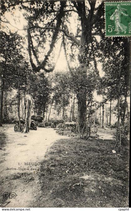 CPA Meudon Notre Dame