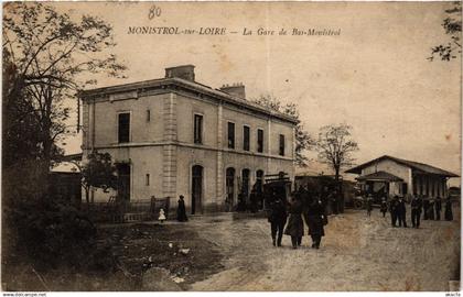 CPA MONISTROL-sur-LOIRE - La Gare de Bas-MONISTROL (517937)