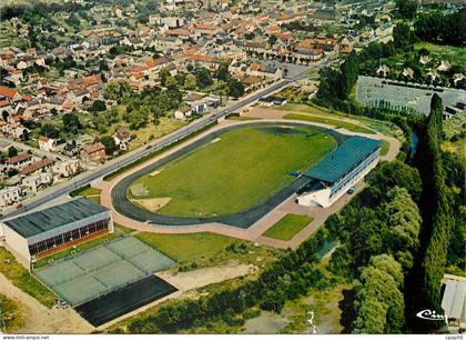 CPM Montataire (Oise)L'ensemble sportif vue aerienne