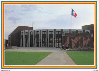 78 MONTIGNY LE BRETONNEUX HOTEL DE VILLE