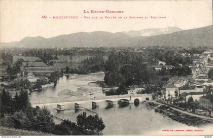 CPA Montrejeau Vue sur la vallee de la Garonne et Polignan