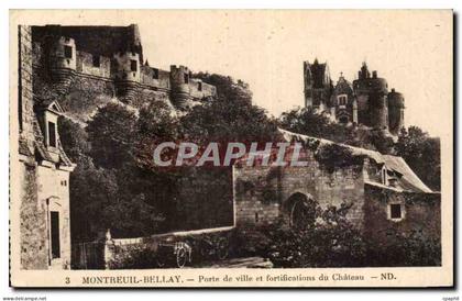 CPA Montreuil Bellay Porte de ville et fortifications du chateau