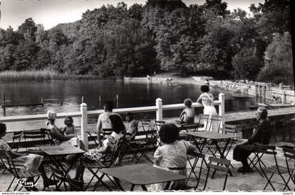CPA Morestel la Plage De Roche Et Sa Terrasse