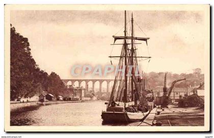 CPA Morlaix Les Quais Bateau