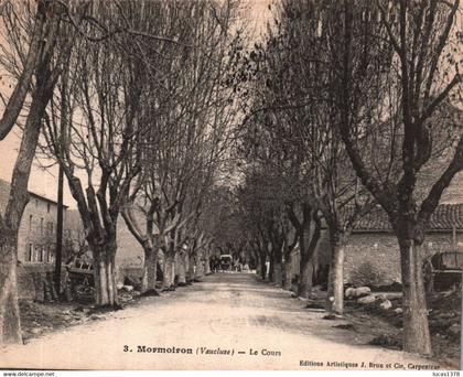 84 / MORMOIRON / LE COURS