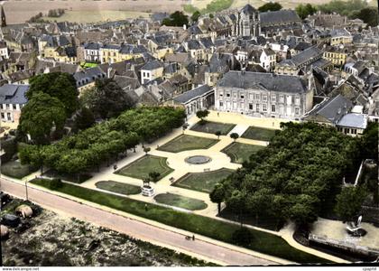 CPSM Mortagne Au Perche hôtel de Ville Jardin