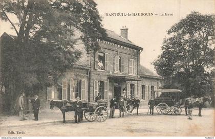 NANTEUIL LE HAUDOUIN : LA GARE