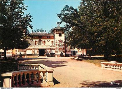 82 - Négrepelisse - Château de Longues Aygues vu du parc - CPM - Voir Scans Recto-Verso