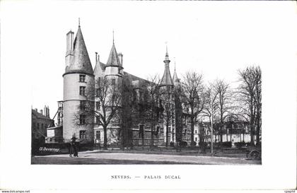 CPA Nevers Palais Ducal