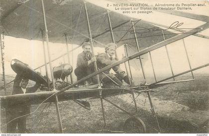 NEVERS aérodrome départ aviateur Daillens sur biplan avec un passager