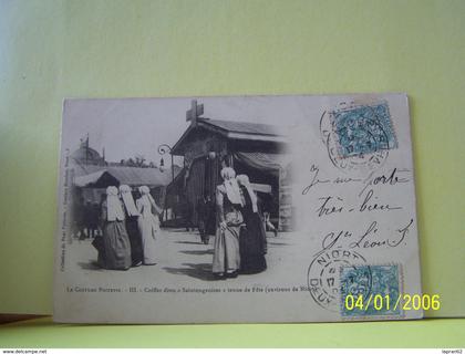 NIORT (DEUX-SEVRES) LE FOLKLORE. COIFFES DITES "SAINTONGEOISES". TENUE DE FETE. ENVIRONS DE NIORT.