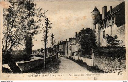 CPA NOYERS-sur-SEREIN - Les anciennes Fortifications (658469)
