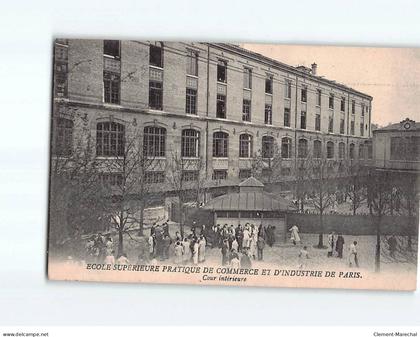 PARIS : Ecole supérieure pratique de Commerce et d'industrie, Cour intérieure - état