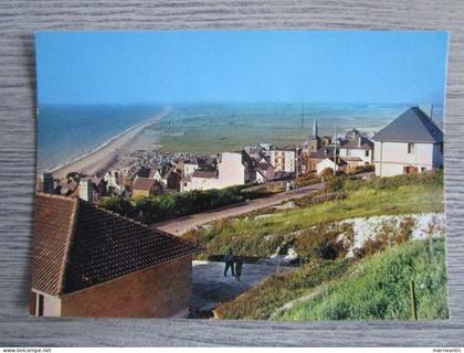 Cpa Onival sur mer (80) vue générale sur Onival et la plage