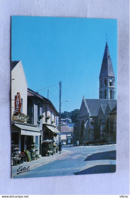 Cpm, Orgeval, l'avenue du maréchal Foch et l'église, Yvelines 78