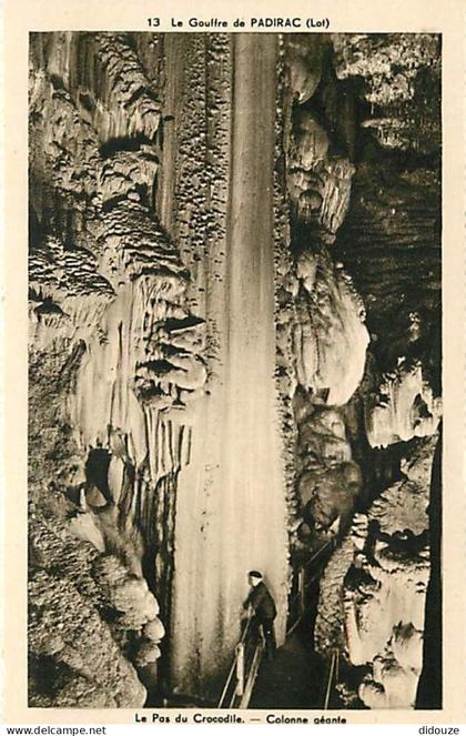 Carte Postale Ancienne - 46 - Padirac - Le Gouffre de Padirac - Colonne géante - Animée - Spéléologie - Grotte - CPA - V
