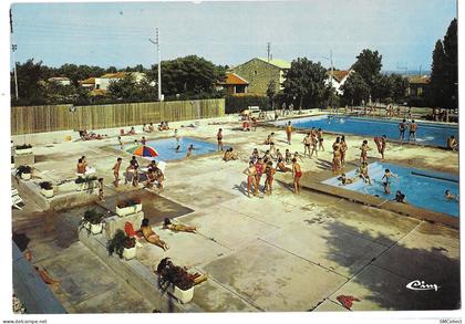 Paulhan, la piscine (GF5866)