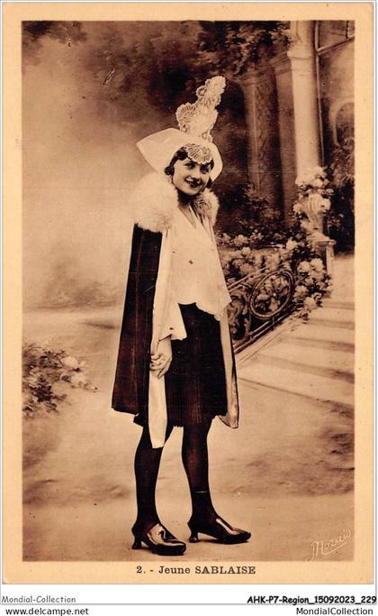 AHKP7-0668 - REGION - PAYS DE LA LOIRE - Jeune sablaise /B