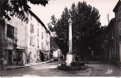 PELISSANNE . Place  Cabardel