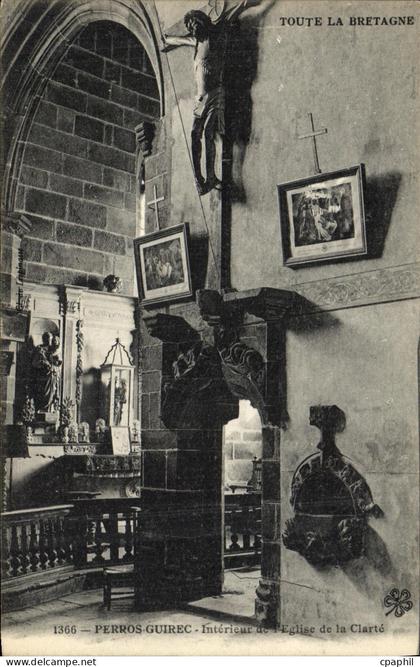 CPA Perros Guirec Interieur de l Eglise de la Clarte