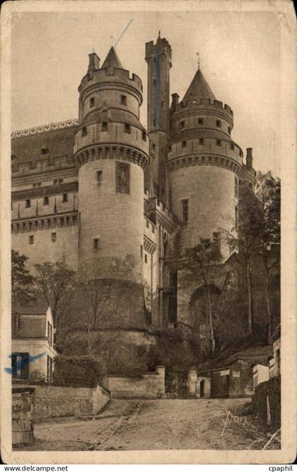 CPA Chateau de pierrefonds