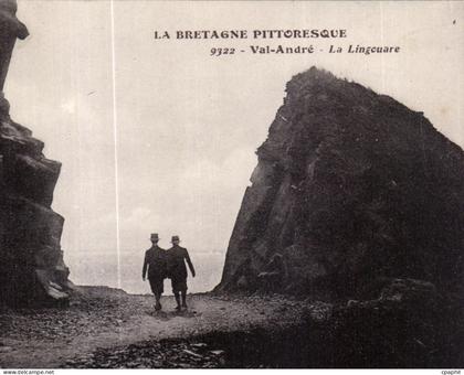 CPA La Bretagne Pittorresque Val Andre La Lingouare
