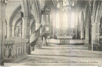 CPA Plestin les Greves Interieur de l'Eglise Tombeau de St Effiam