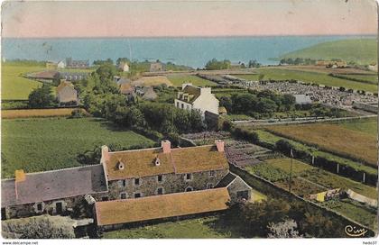 Plougasnou - Vue générale et route de la plage