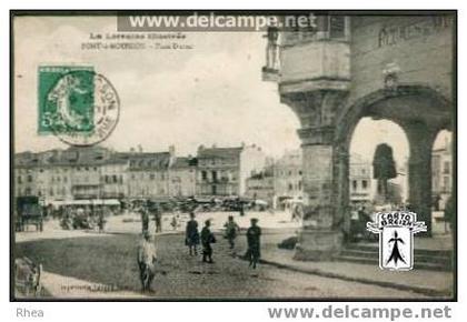 54 Pont-à-Mousson - PONT-à-MOUSSON - Place Duroc - cpa