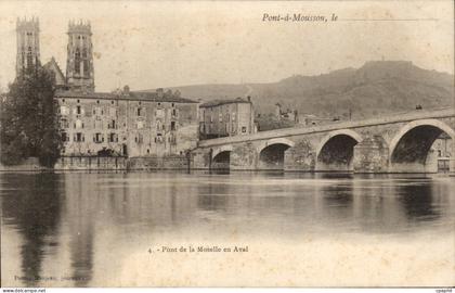 Pont a Mousson CPA Pont de la Moselle en aval